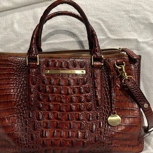 Brown Brahmin handbag with shoulder strap.Good condition